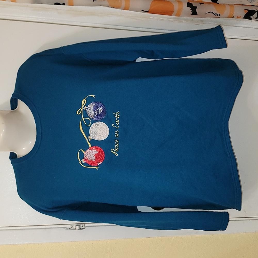 Endless Designs vintage pullover sweater Peace On Earth embroidered ornaments